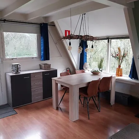 Het Uilennest In * دربي